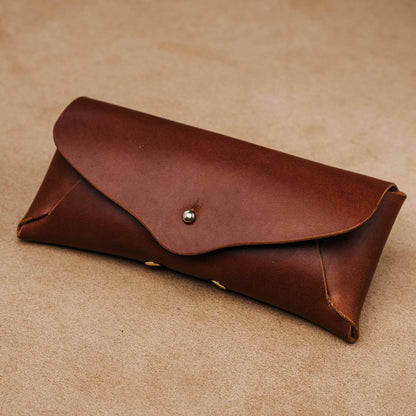 Nahkainen lasikotelo